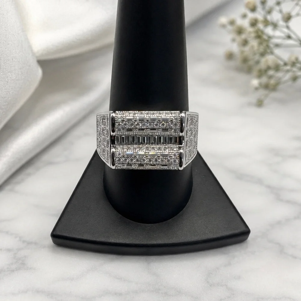 925 Sterling Silver 1.80CT MOISSANITE Iced Out Men’s Ring Size 10 or 11